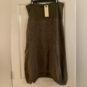 XCVI Olive green linen and knit barrel hem skirt. SZ Large. New with tags.